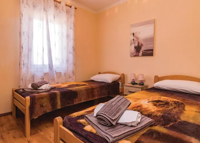 Awesome In Valbandon Σπίτι διακοπών *