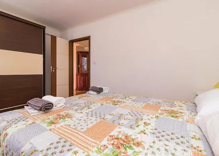 Awesome In Valbandon