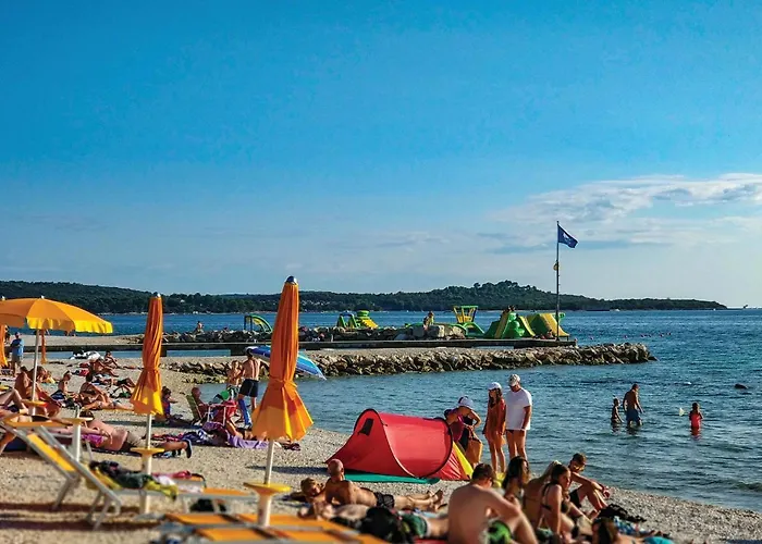 Awesome In Valbandon * Valbandon